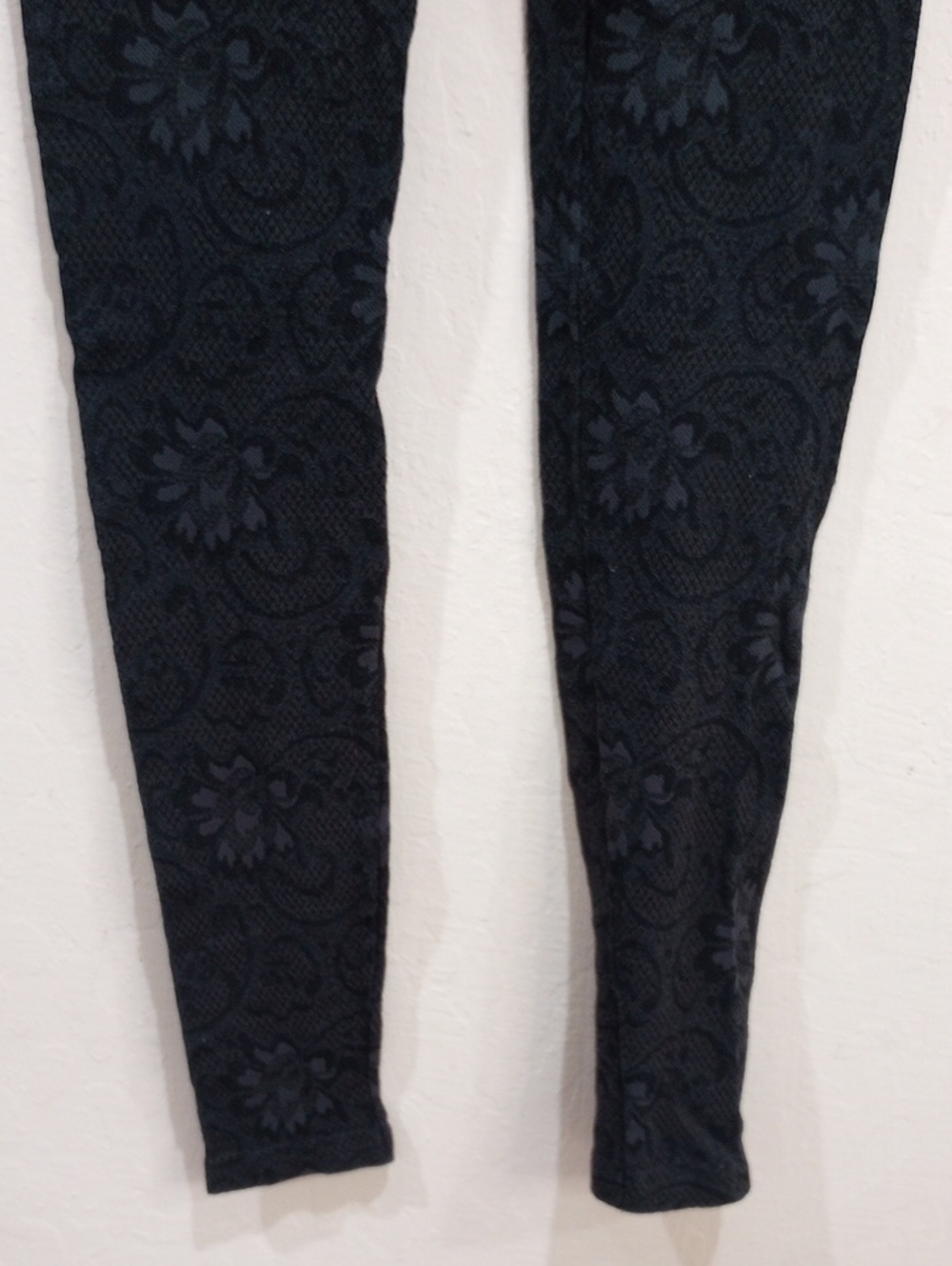 Nikibiki Black Stretch Floral Leggings, OS - Picture 6 of 9